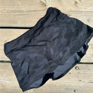 PACE RIVAL LULU LEMON SKIRT SIZE 12 TALL (black camouflage)